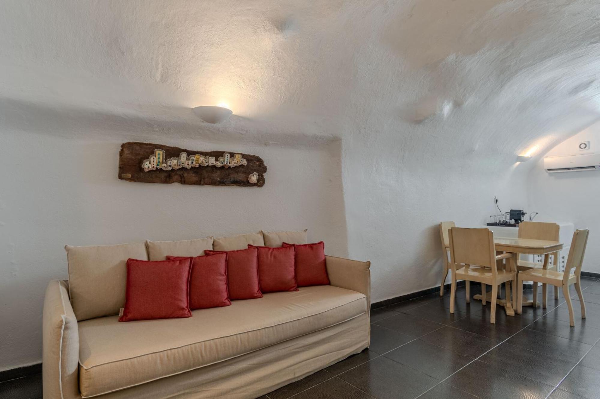 Aroma Suites Fira (Santorini) Exterior foto